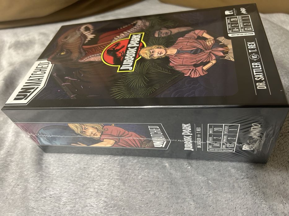 Настолна игра Unmatched Jurassic Park - Dr. Sattler vs T. Rex