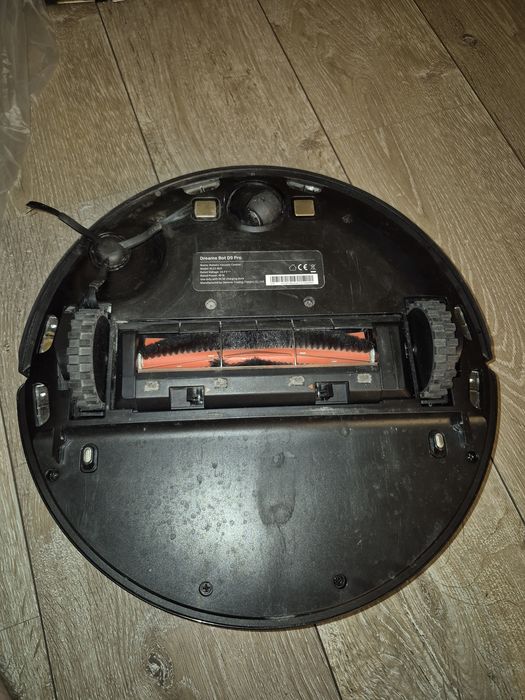 Продам робот пылесос