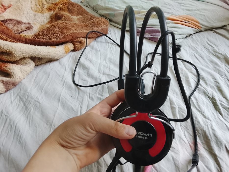 Наушники без карандии