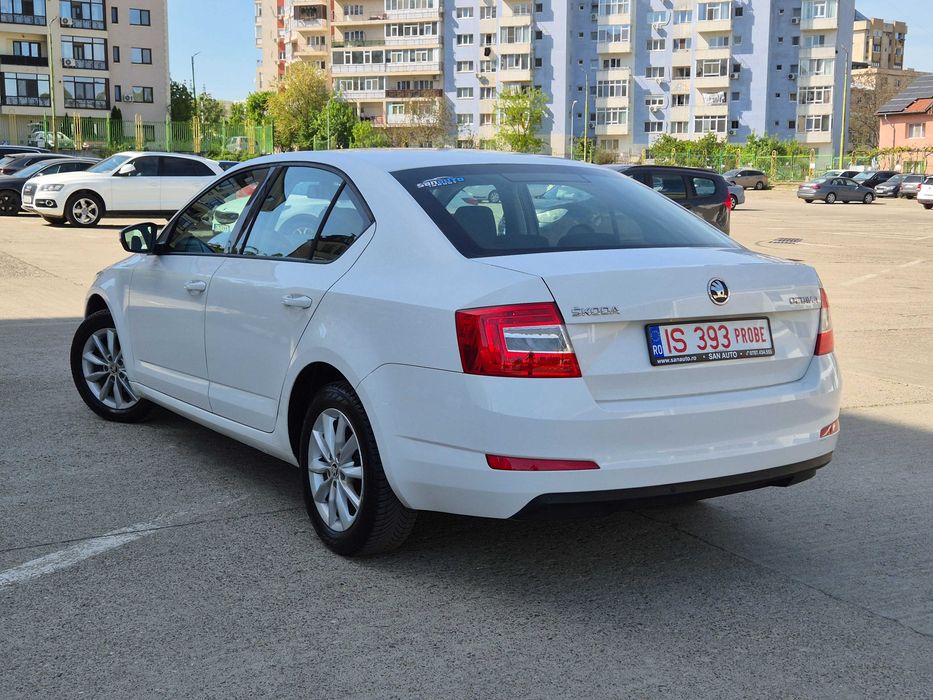 SKODA Octavia 2013 — imagine 4