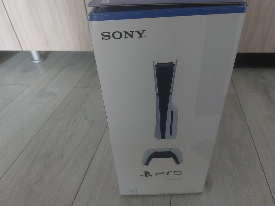 Cutie PS 5 pentru transport