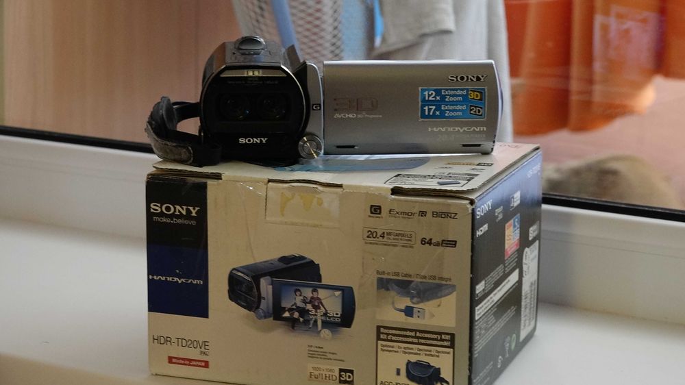Sony HDR-TD20 видеокамера