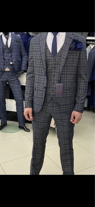 Мужской костюм.