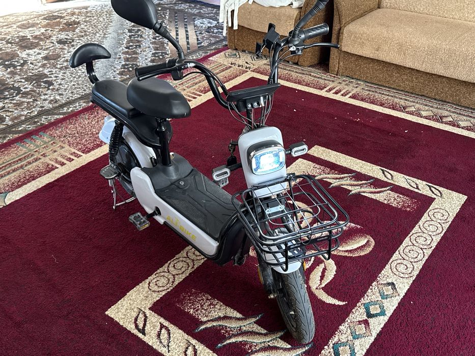 электроный сомакат скутер