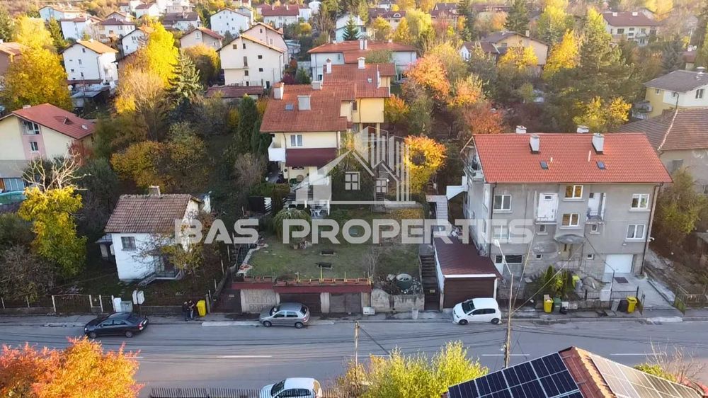 Къща в София-Банкя площ 243