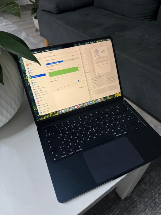 Apple Macbook air M2