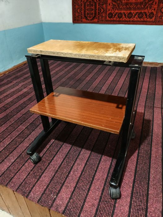 Подставка для телевизора