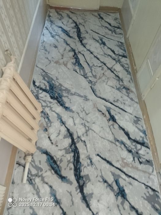 Gilam srochna sotiladi