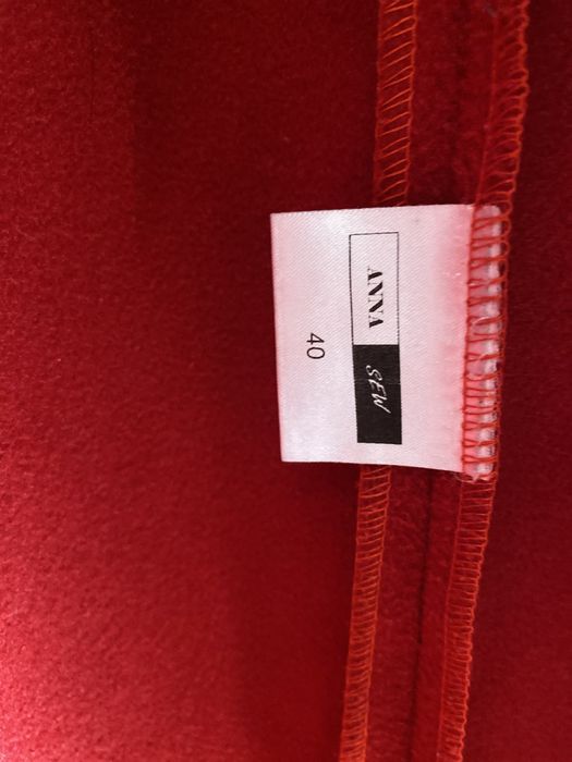 Продается пальто-накидка осенее...