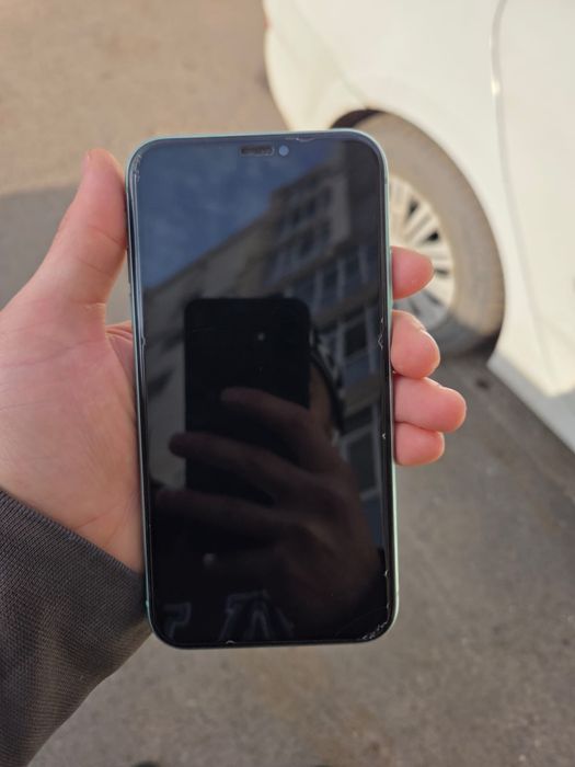 Iphone 11  цена 70000