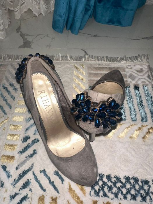 Каблуки , в нормальном состоянии