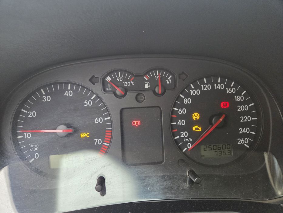 De vânzare  VW Golf IV