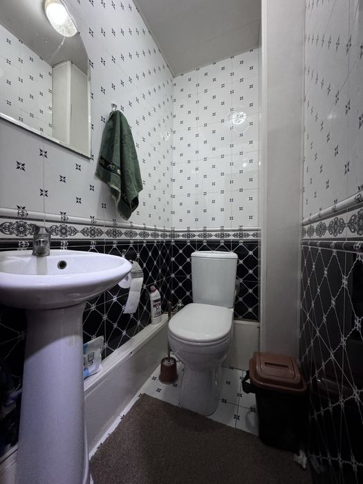 Махалля Жарарык среднее состояние 3/1/9 84 кв.м.