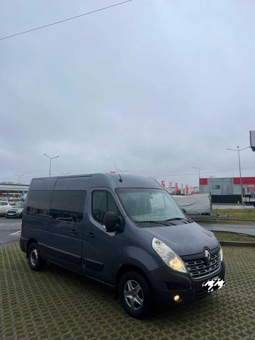 Vând Renault Master
