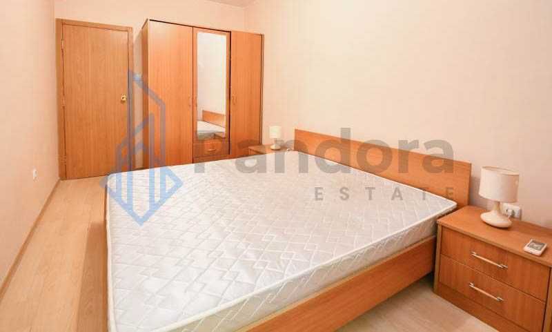 Двустаен апартамент под наем в Центъра