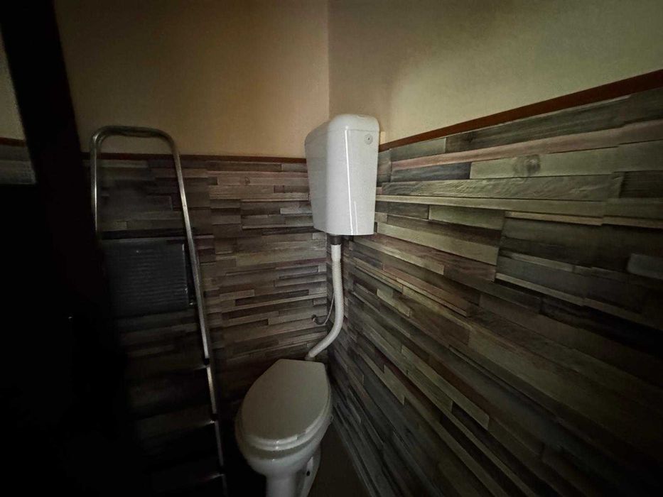 Под наем! Ъглов офис на партерен етаж в центъра на Русе