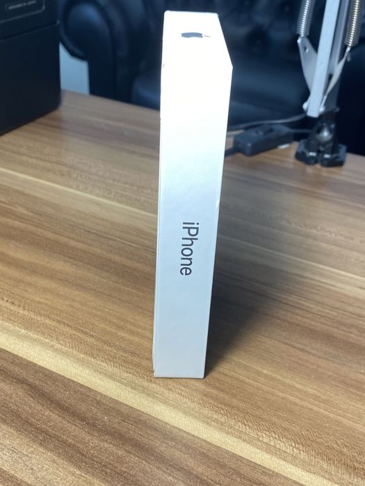 iPhone 16• 128 GB • Black