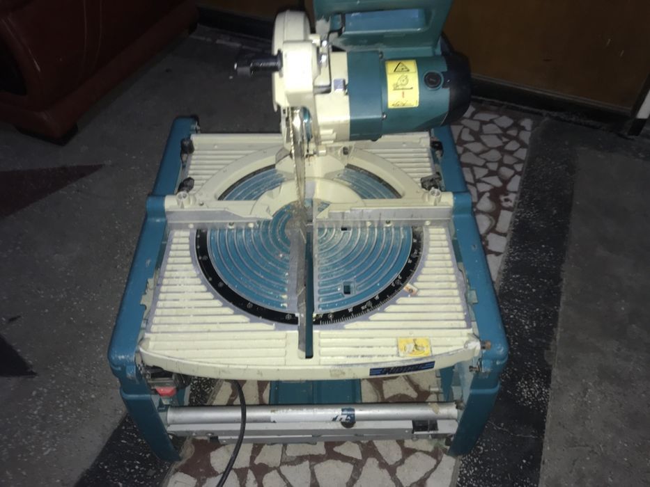 Fierastrau Makita Stationar LF-1000 1650 W 260x30 mm pi