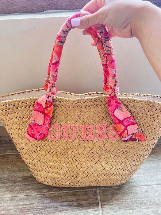 Дамски плажна чанта guess