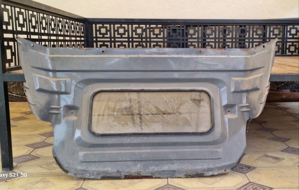 Sotiladi Damasdiki 100$