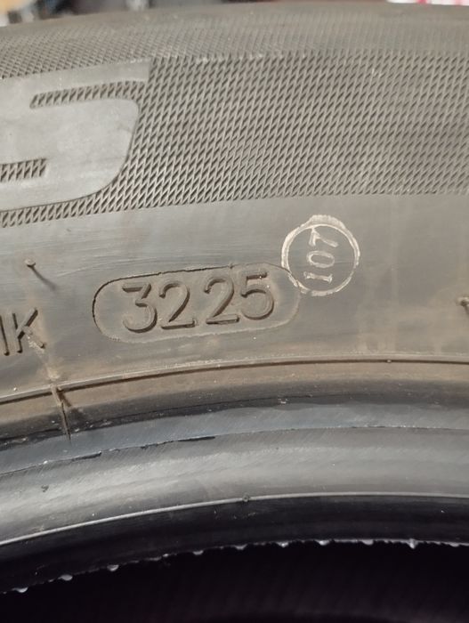 Продам шины (липучка) 235/60R18