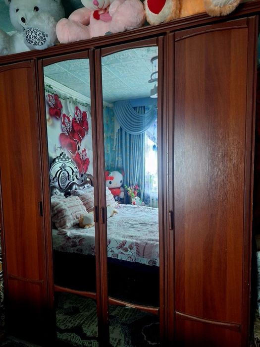 Продам спальный гарнитур