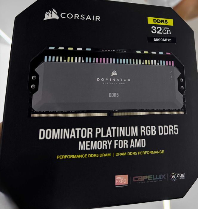 Dominator Platinum 32(2x16GB) DDR5 6000MT/s CL30 AMD EXPO & Intel XMP