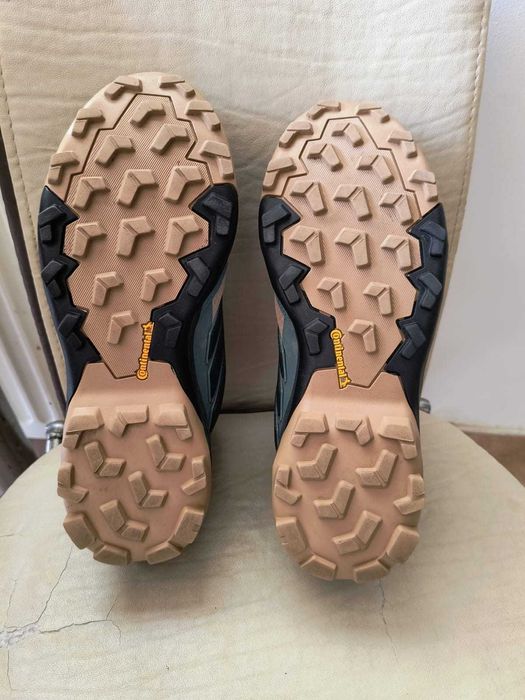 Adidas Terrex Skychaser Gore Tex, mărimea 40 2/3, cu cutie