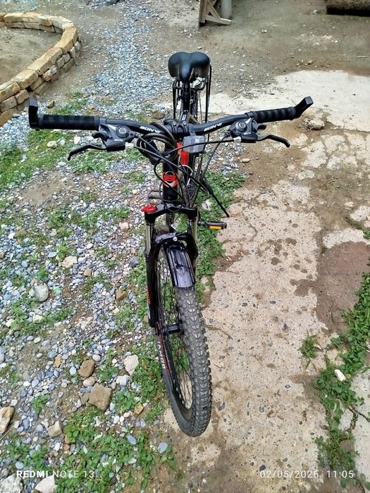 Velosiped  sotiladi.