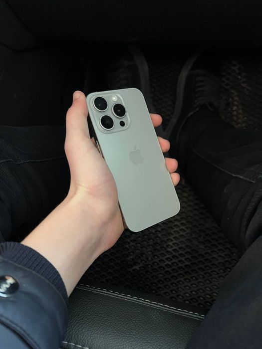 Iphone 15 pro 256GB sotiladi srochni