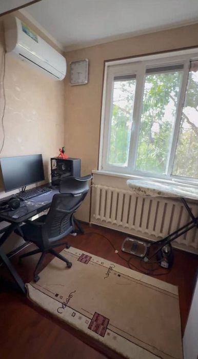 Продается 2х ком. Квартира. Художников.