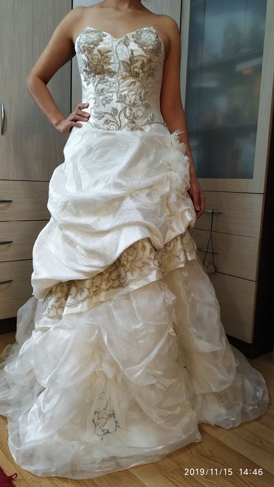 Платье свадебное