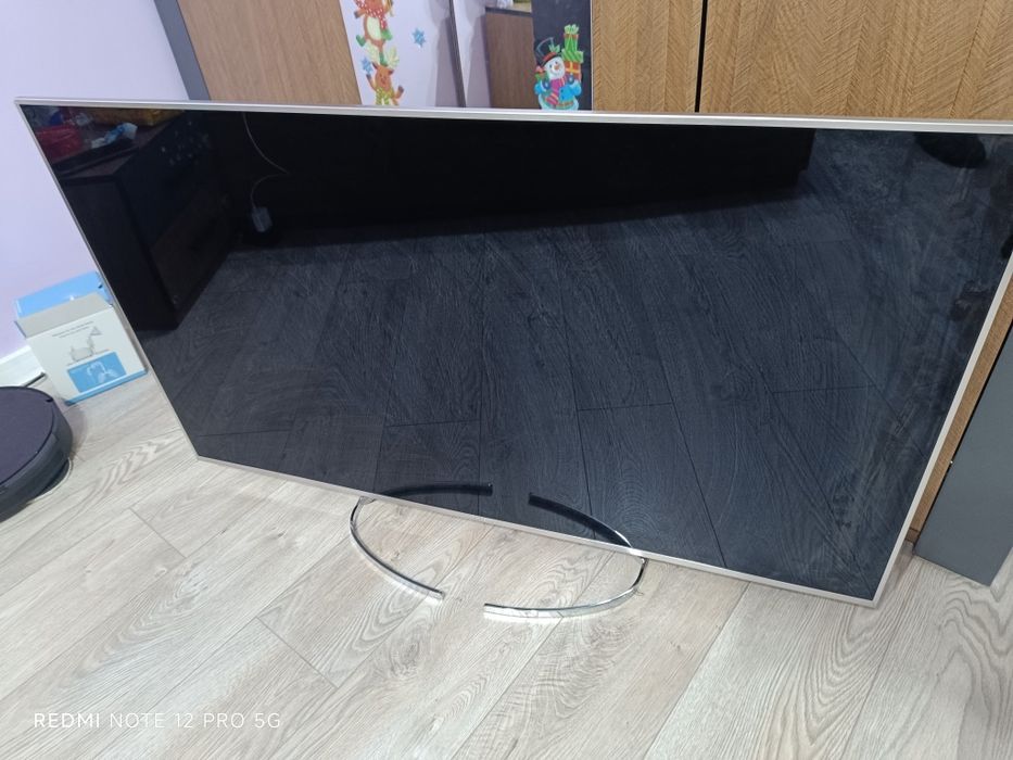 Телевизор Panasonic tx50ex700e на части