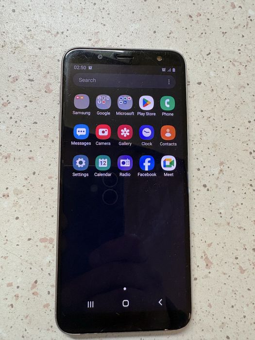 Samsung Galaxy J6 Smartphone