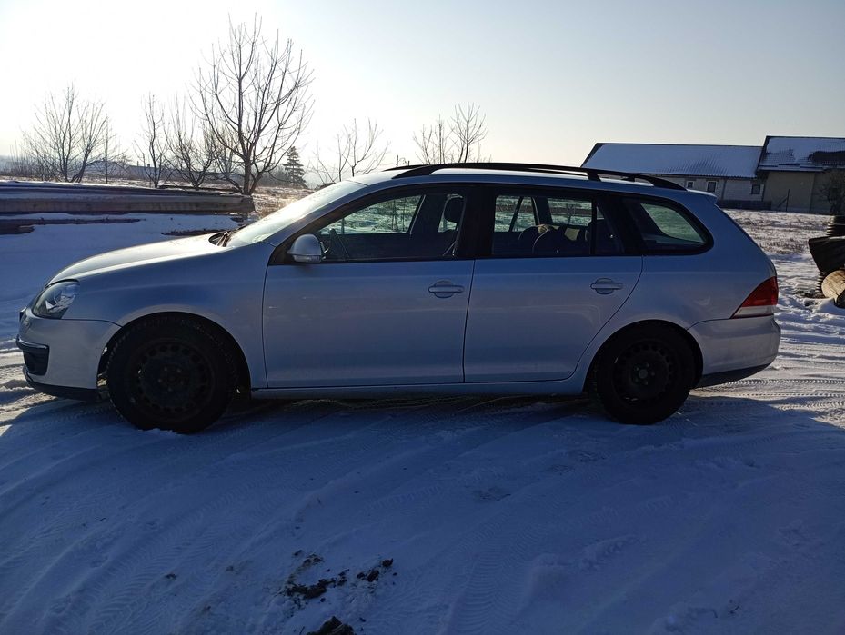 Vând Golf 5 1.9 TDI