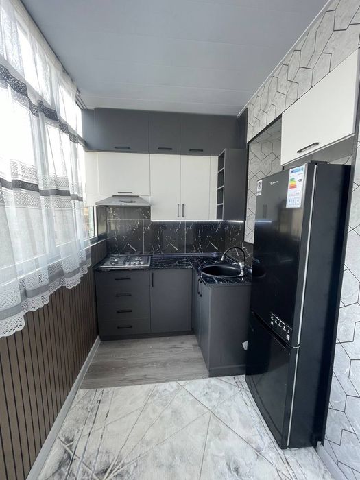 Продаётся 3х комнатная квартира на 4м этаже в 5ти этажном доме.