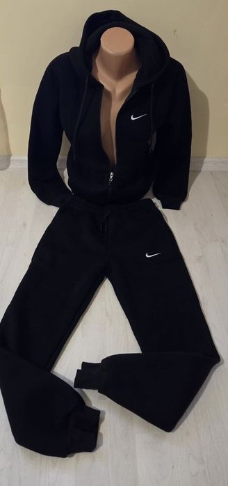 Trening dama Nike de iarnă.