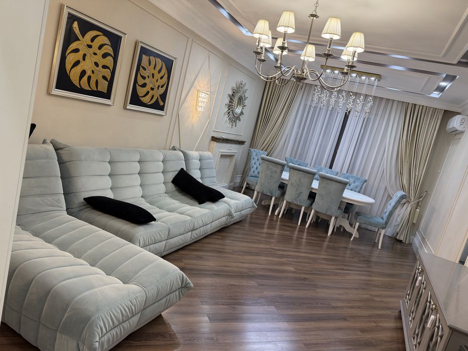 Стол , стул и диваны , тумбы