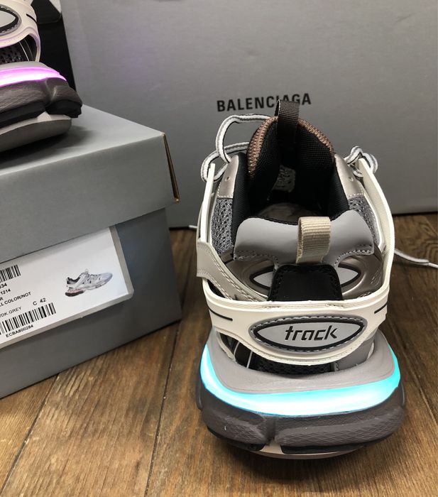 Balenciaga Track Led Grey Light Multicolor Neon Full Box Verificare La Livrare