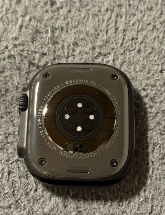 Vând Apple Watch Ultra 2 2024