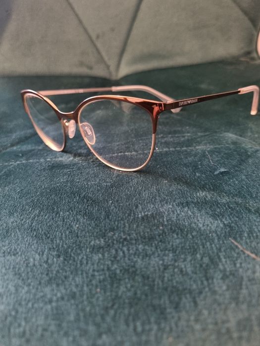 Ochelari Emporio Armani model deosebit Noi