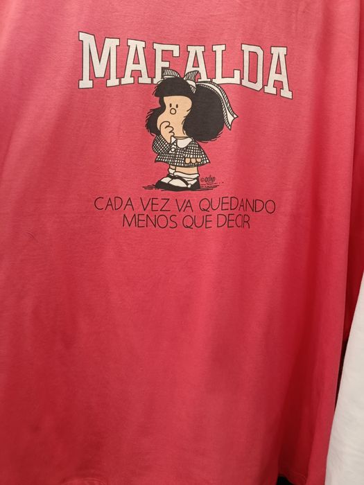 Tricou elegant MAFALDA ROȘU LARG de plajă