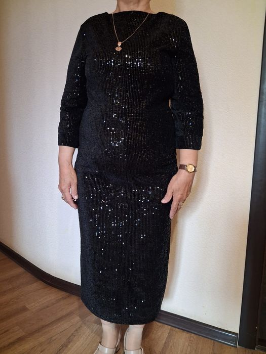 Платья нарядные р.46 продам