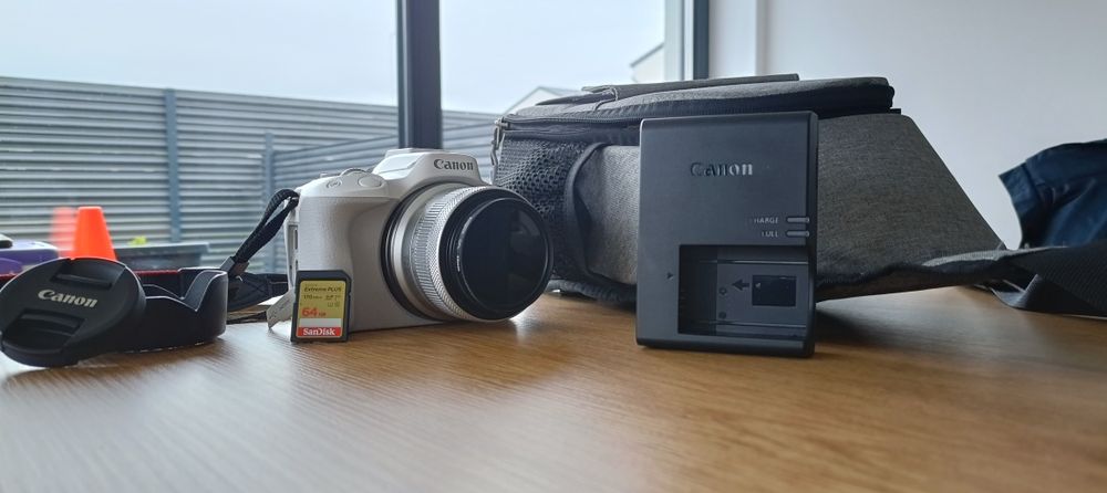 Canon EOS R50 ALB
