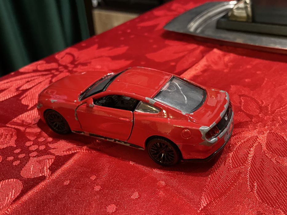 Mașinuță metalică MAISTO Ford Mustang GT