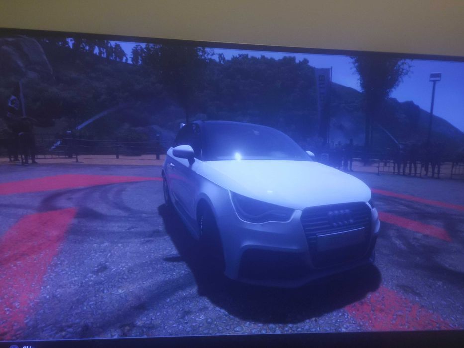 PS4 500gb с 2 игри