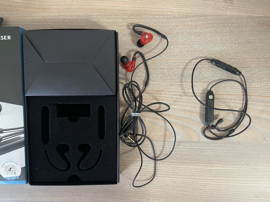 Sennheiser IE 100 Pro Wireless Red