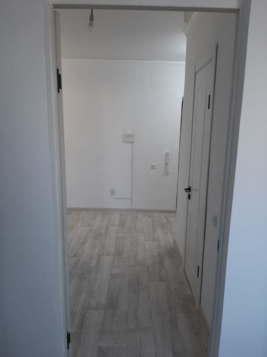 продам 2 комнатную квартиру!!!