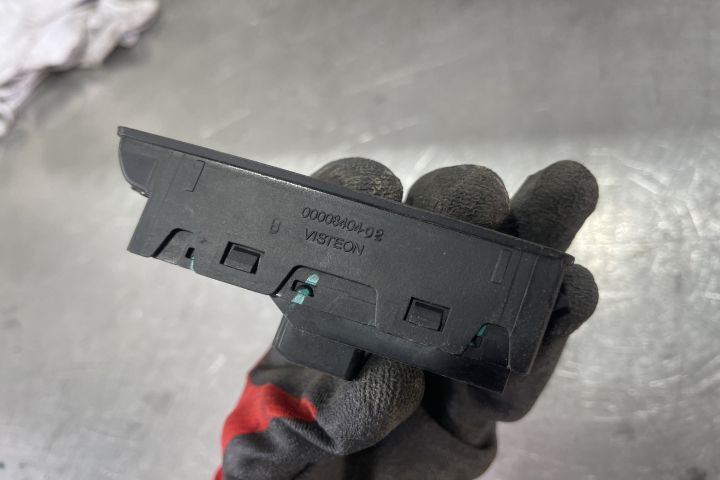 Butoane geam sofer 13305011 Opel Insignia A