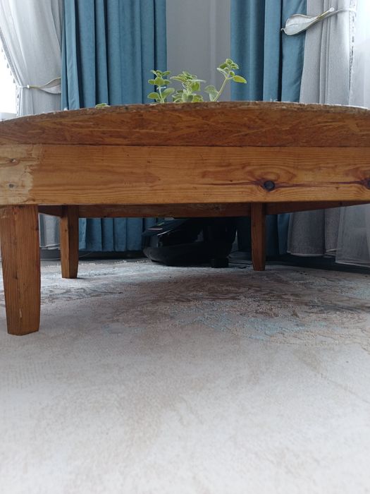 Продам Круглые столы